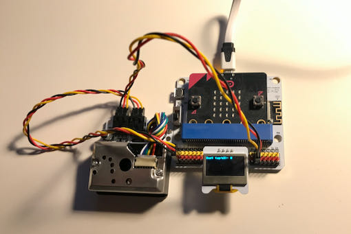 Micro:bit měří emise