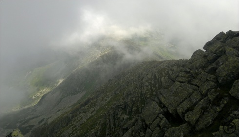 Po hřebenu v mlze